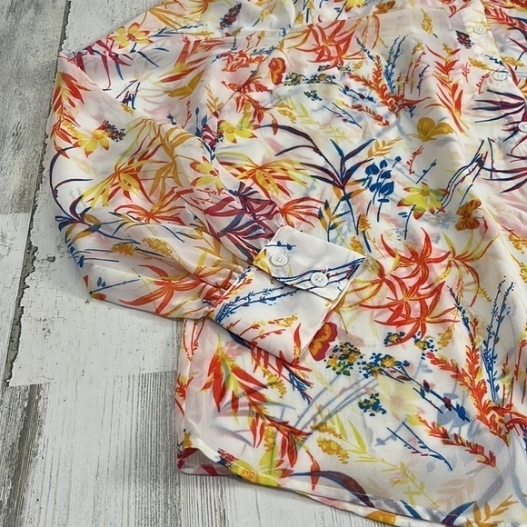 ModCloth Be Buzzworthy Button Up Blouse Size L - Picture 4 of 10